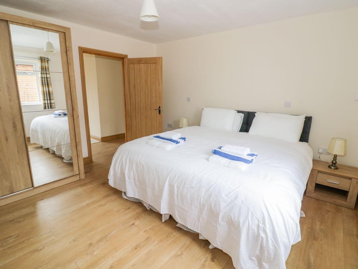 Makins Lodges Nuneaton Exterior foto